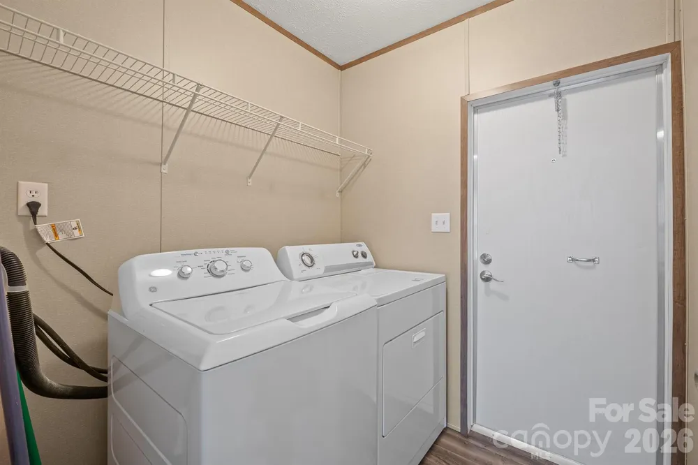 4059 Beach Road Hudson, NC 28638