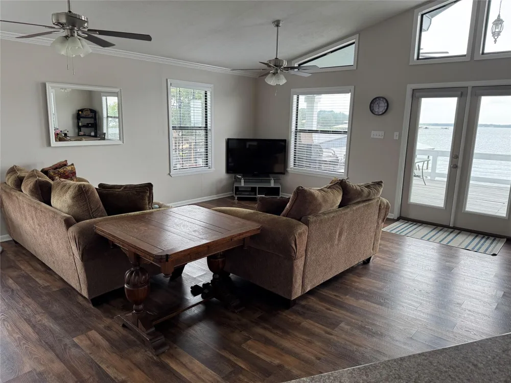 2315 Lcr 740 Thornton, TX 76687