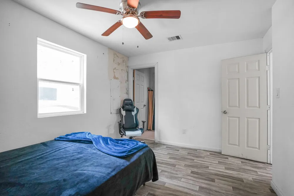 27003 Bedias Drive Bedias, TX 77831