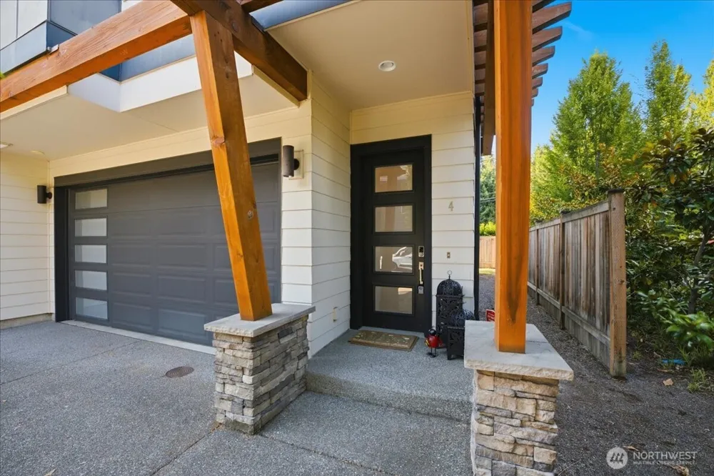 19225 Damson Road #F-4 Lynnwood, WA 98036