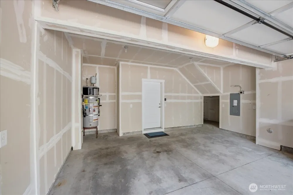 19225 Damson Road #F-4 Lynnwood, WA 98036
