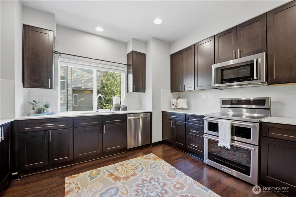 19225 Damson Road #F-4 Lynnwood, WA 98036