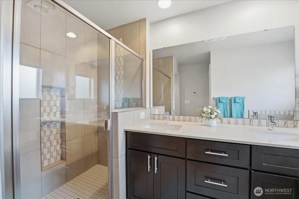 19225 Damson Road #F-4 Lynnwood, WA 98036