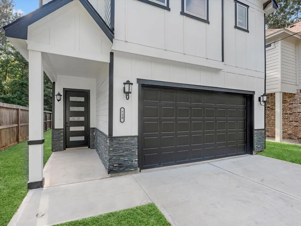 729 Magnolia Point Drive Huffman, TX 77336