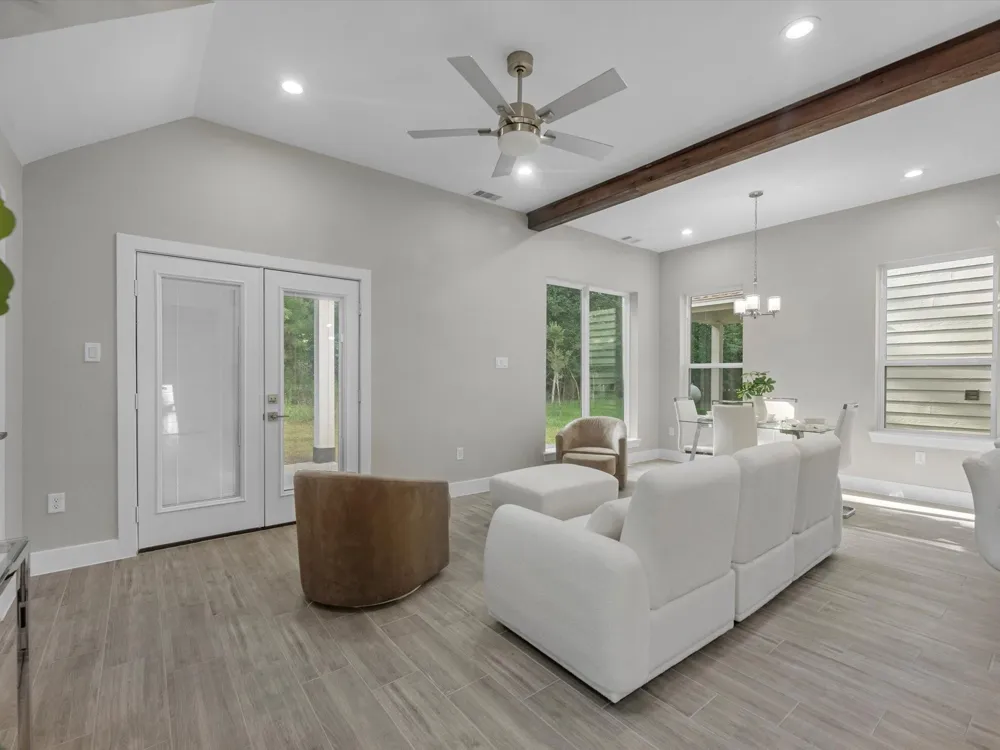 729 Magnolia Point Drive Huffman, TX 77336
