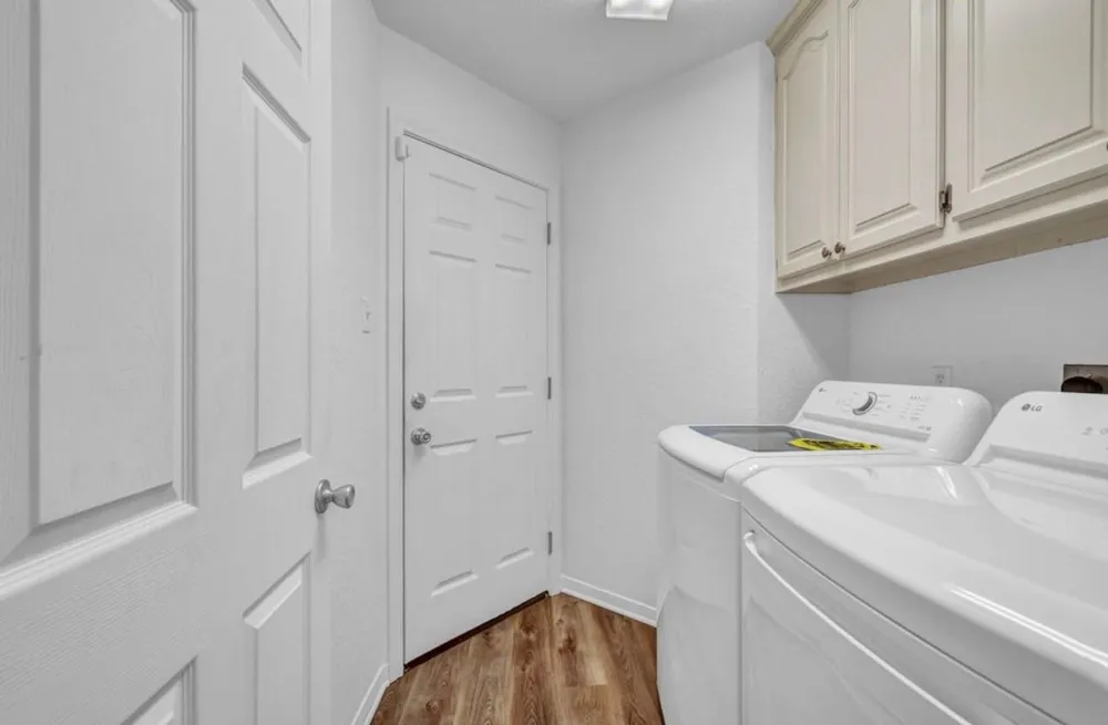 218 Lexington Avenue Clute, TX 77531