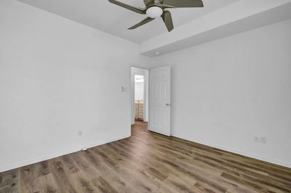 218 Lexington Avenue Clute, TX 77531