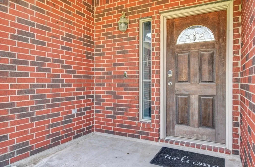 218 Lexington Avenue Clute, TX 77531