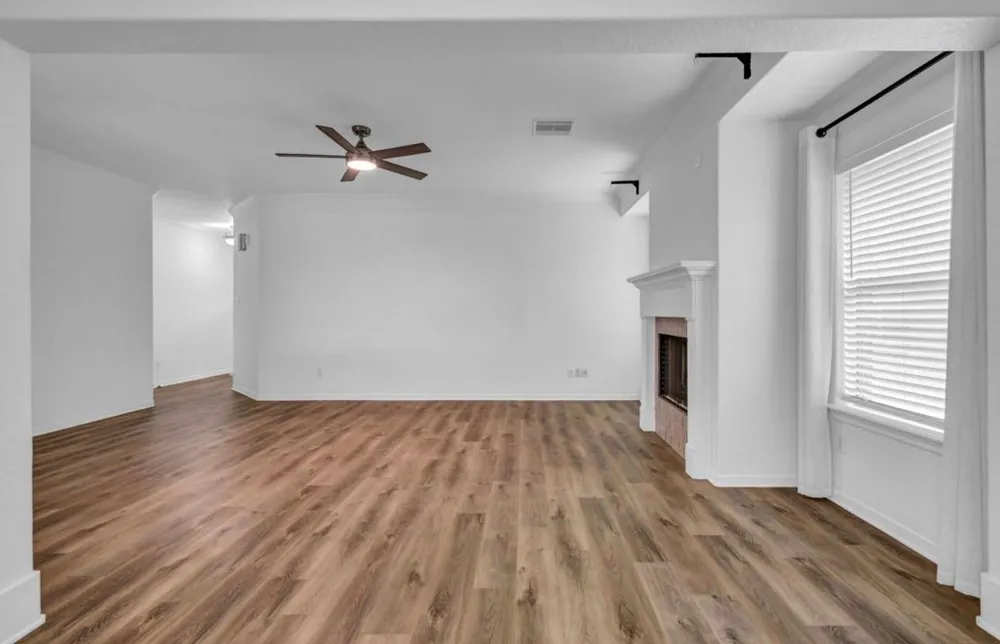 218 Lexington Avenue Clute, TX 77531