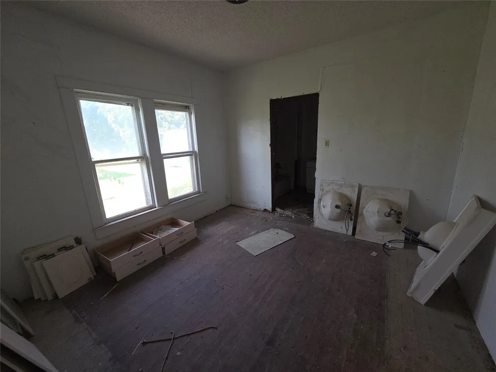 605 S Linwood Cushing, OK 74023