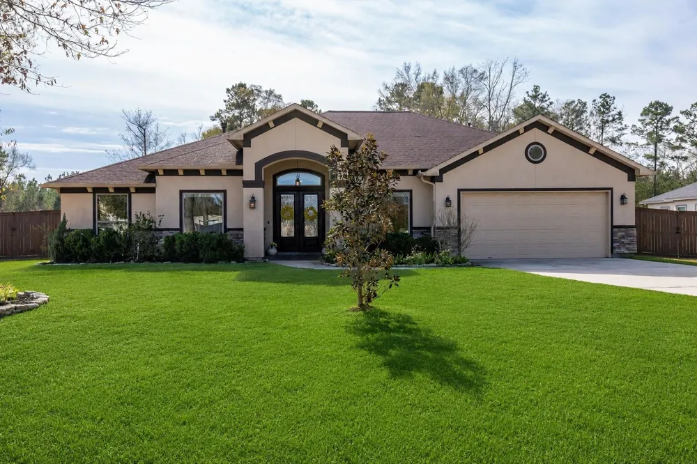 17326 Pecos Drive Splendora, TX 77372