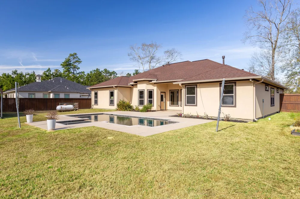 17326 Pecos Drive Splendora, TX 77372