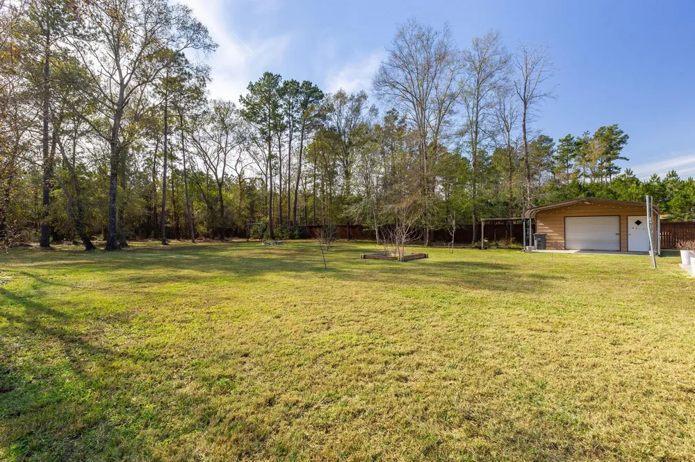 17326 Pecos Drive Splendora, TX 77372