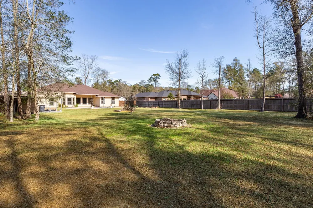 17326 Pecos Drive Splendora, TX 77372
