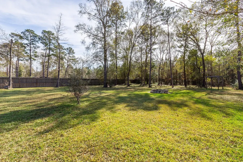 17326 Pecos Drive Splendora, TX 77372