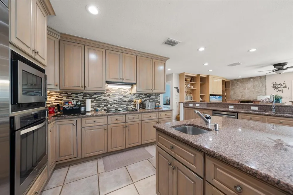 2308 BEACH TRAIL Indian Rocks Beach, FL 33785
