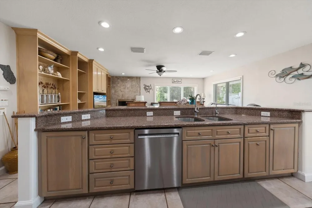 2308 BEACH TRAIL Indian Rocks Beach, FL 33785