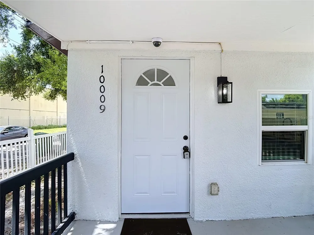 10009 FLORENCE AVENUE Tampa, FL 33612