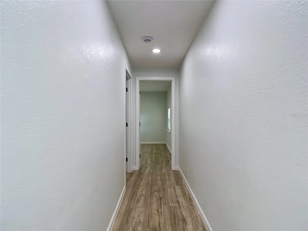 10009 FLORENCE AVENUE Tampa, FL 33612