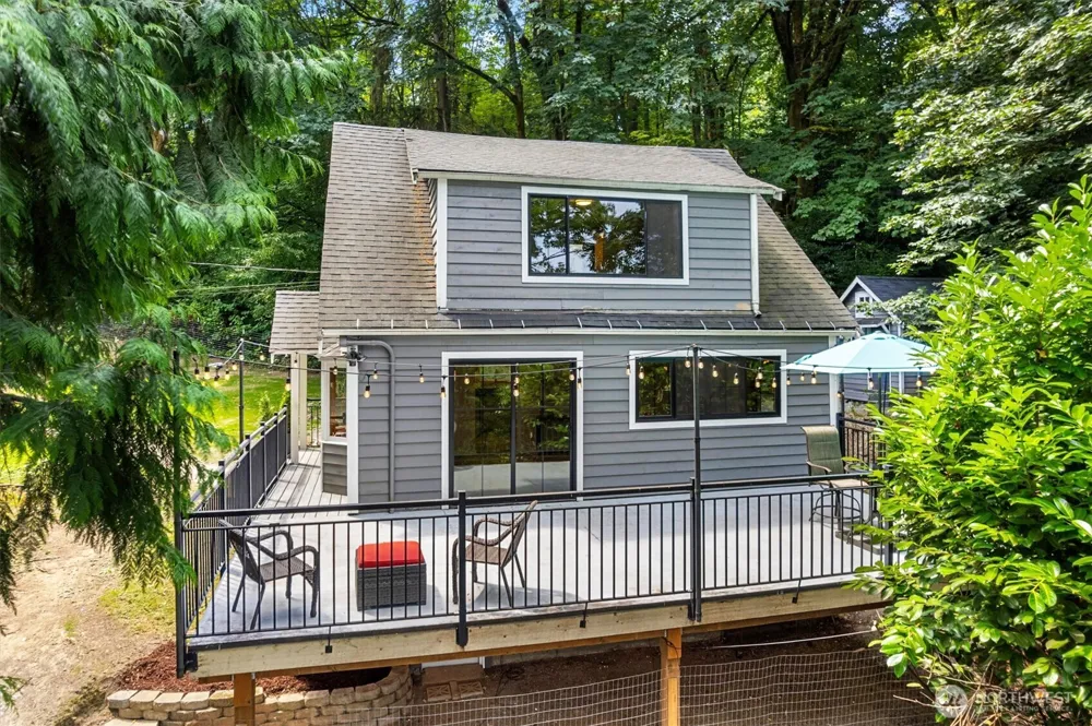 8233 NE 169th Street Kenmore, WA 98028