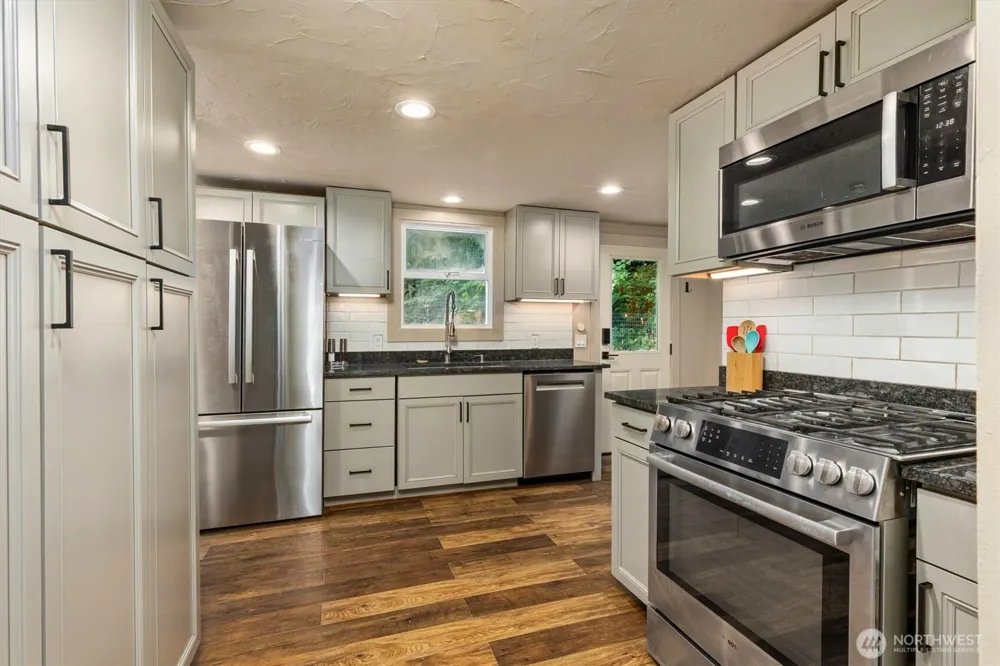 8233 NE 169th Street Kenmore, WA 98028