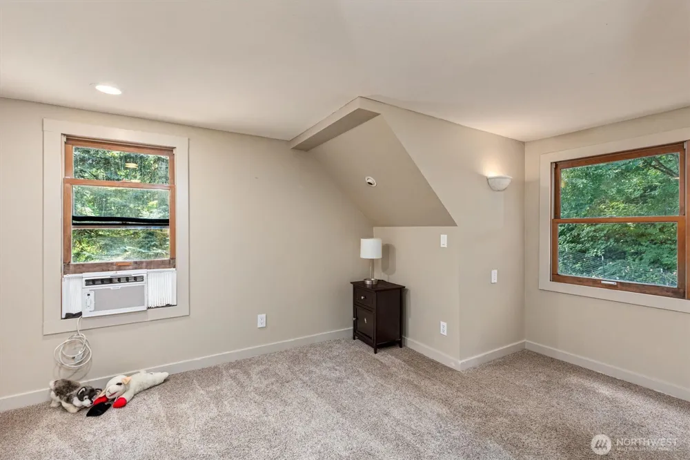 8233 NE 169th Street Kenmore, WA 98028