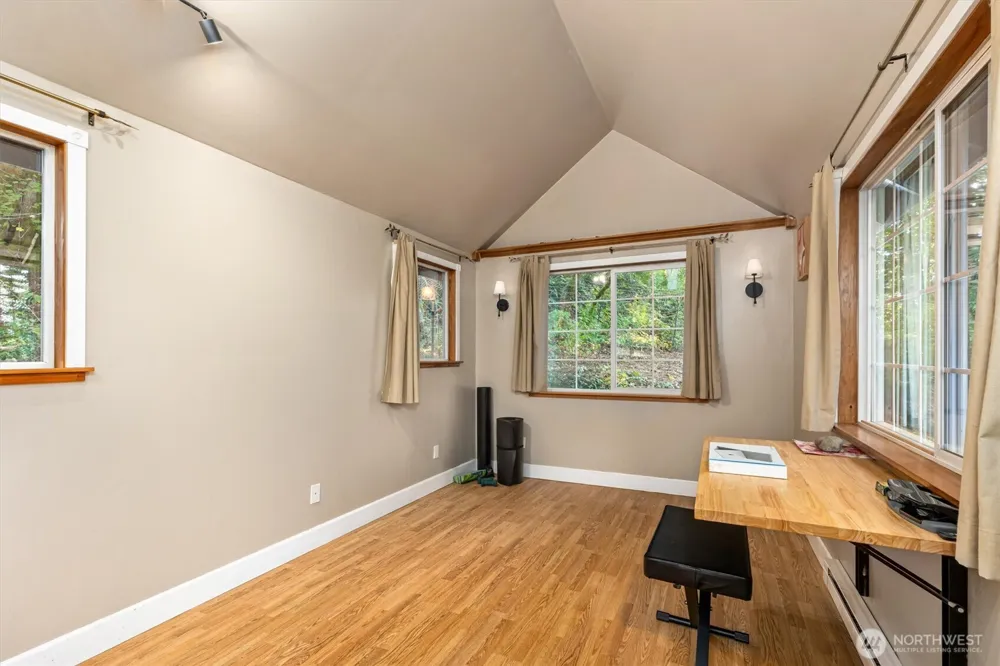 8233 NE 169th Street Kenmore, WA 98028