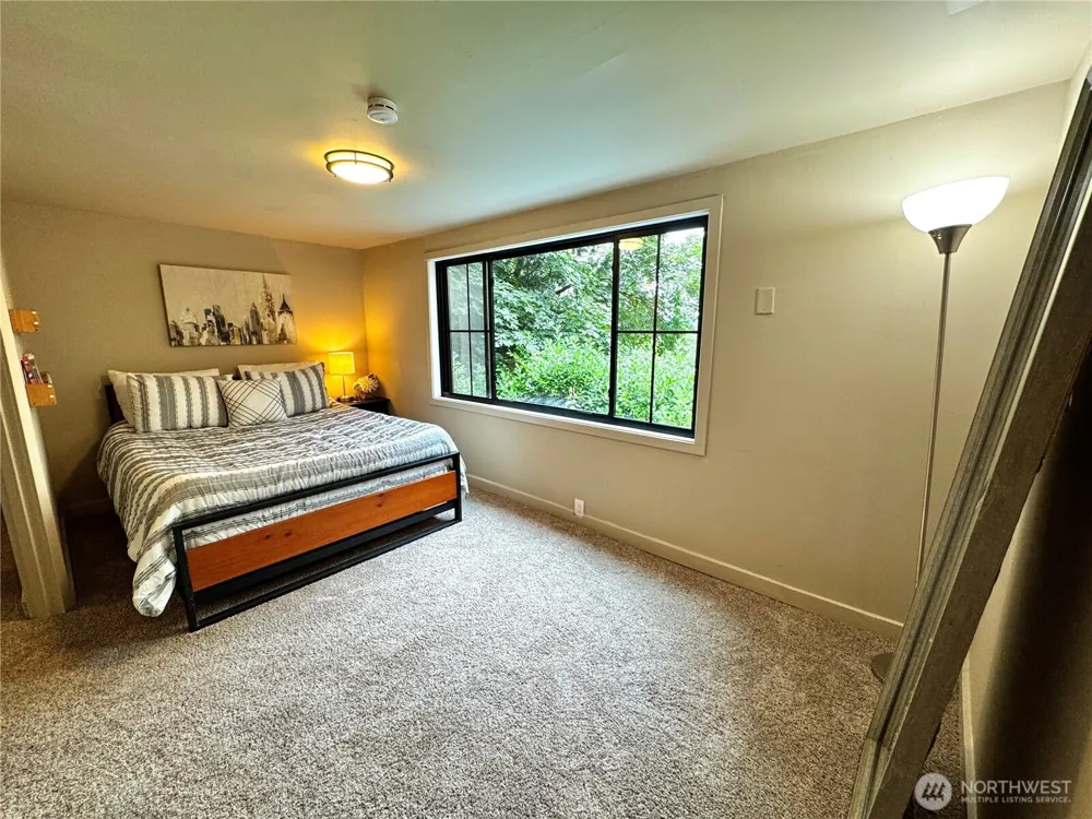 8233 NE 169th Street Kenmore, WA 98028