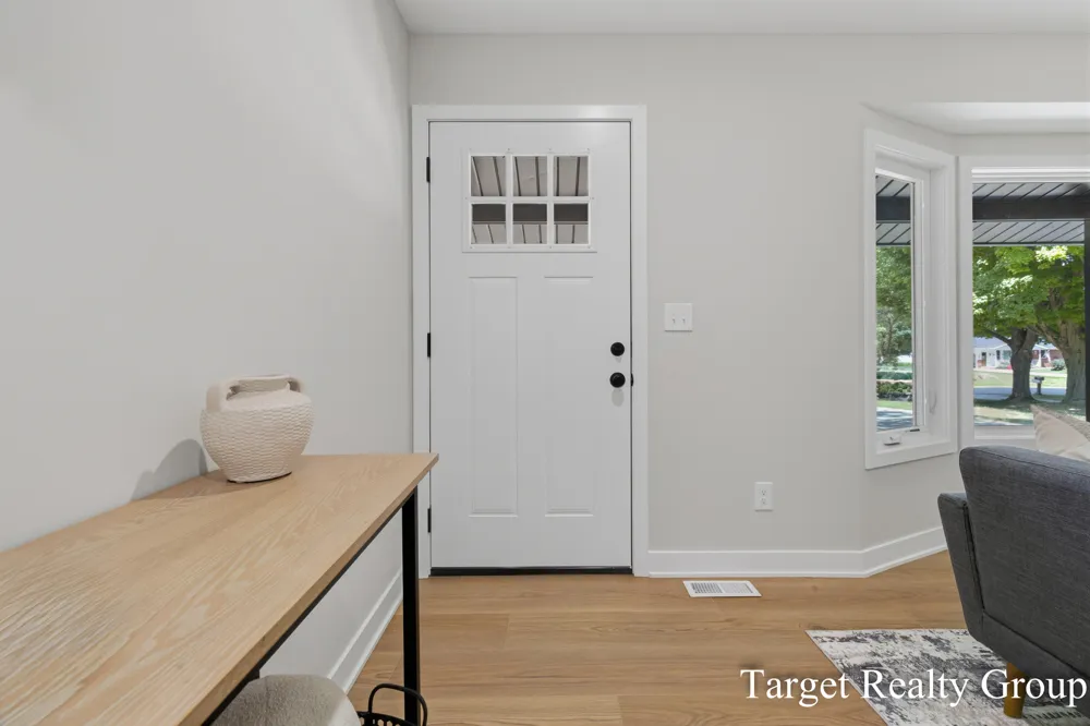 11648 Woodgate Drive NW Grand Rapids, MI 49534