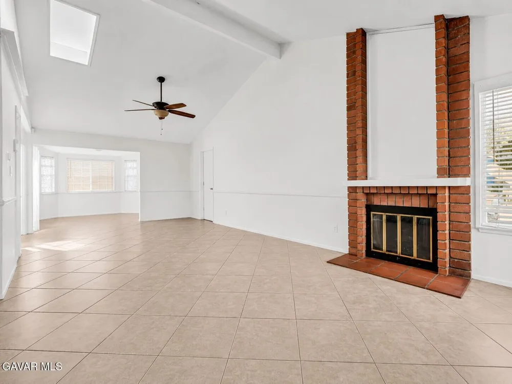 25790 Parada Drive Santa Clarita, CA 91355