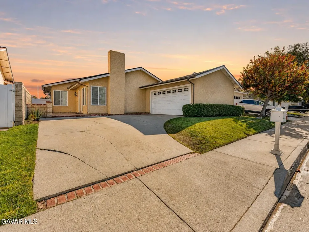 25790 Parada Drive Santa Clarita, CA 91355