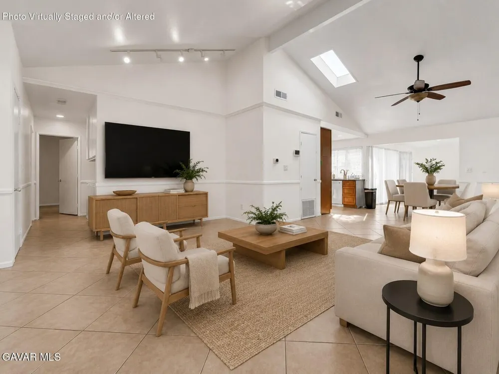25790 Parada Drive Santa Clarita, CA 91355