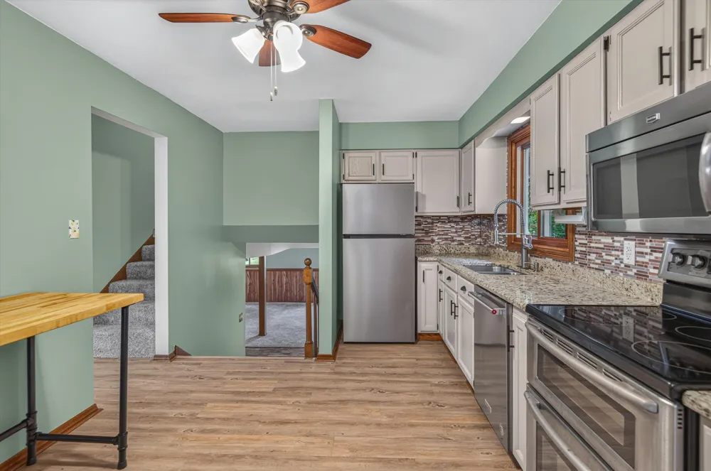 8832 Jefferson Court Munster, IN 46321