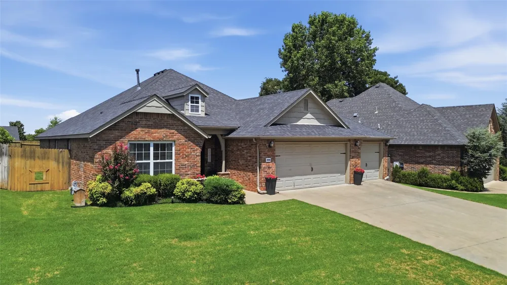 3906 S Maple Avenue Sand Springs, OK 74063