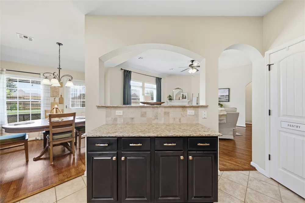 3906 S Maple Avenue Sand Springs, OK 74063