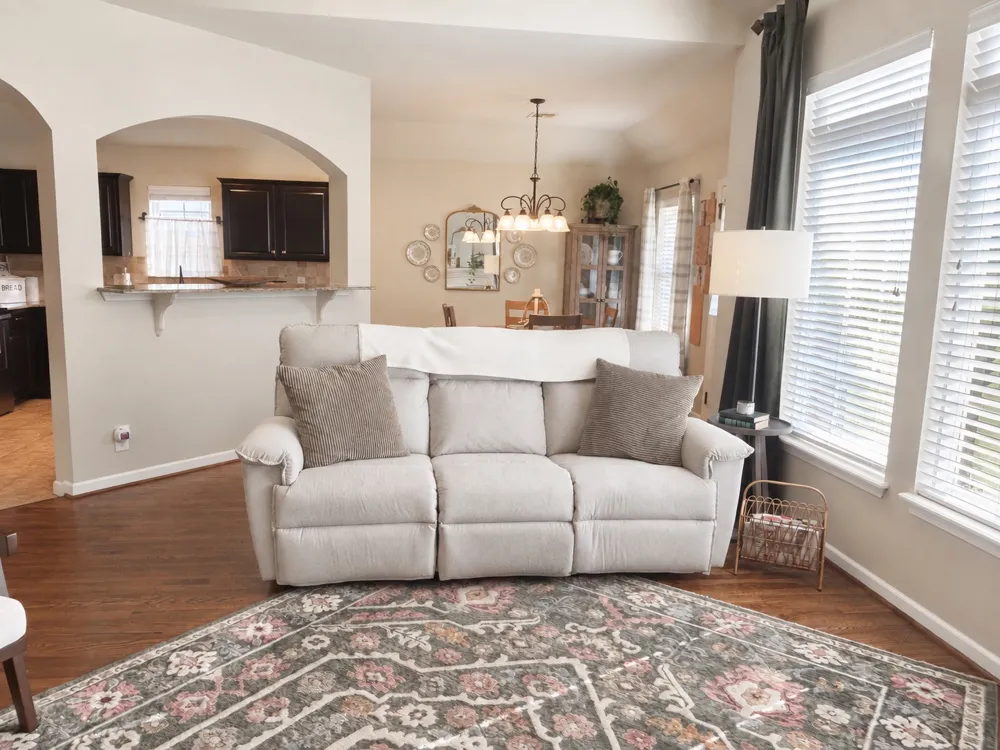 3906 S Maple Avenue Sand Springs, OK 74063