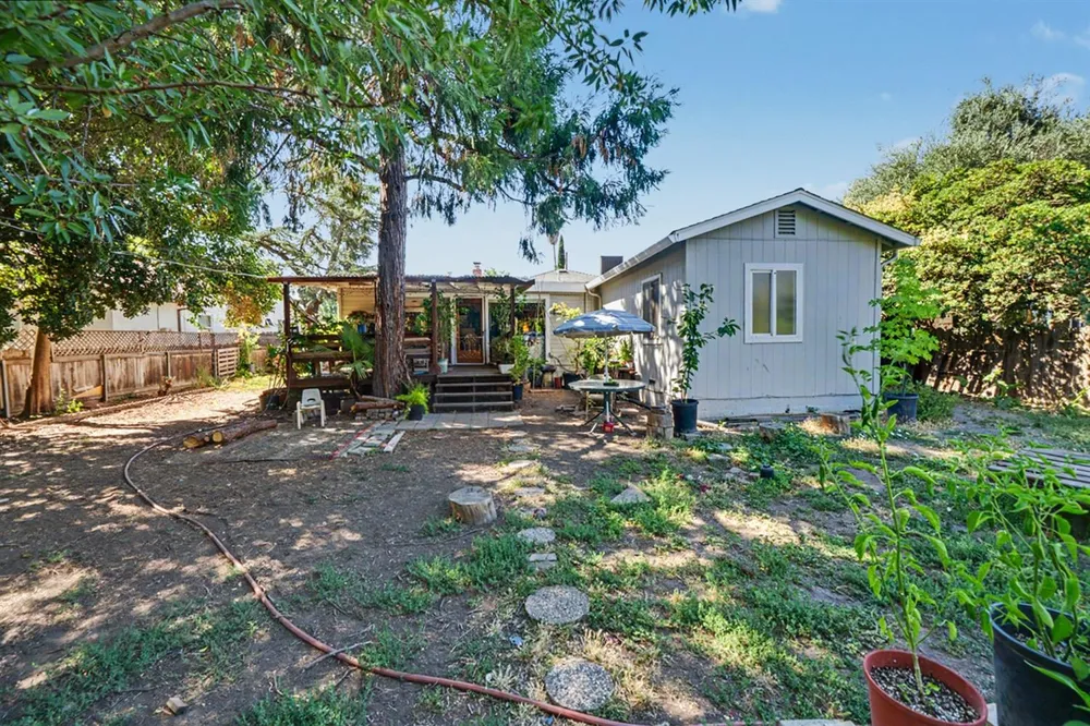 3253 Michigan Stockton, CA 95204