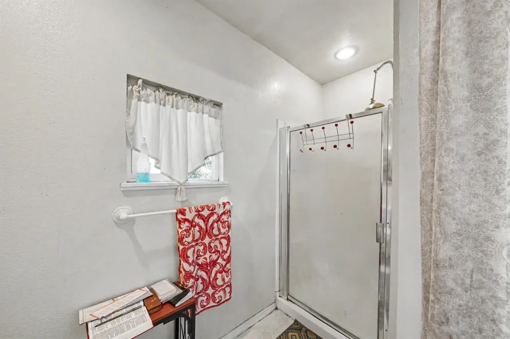 3253 Michigan Stockton, CA 95204
