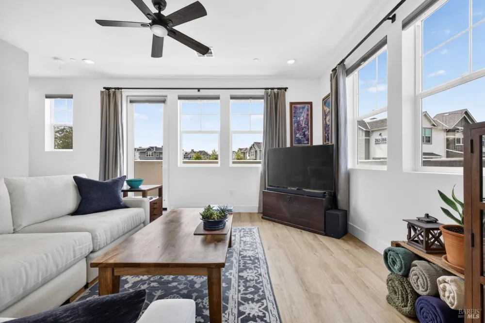 238 Semillon Lane Santa Rosa, CA 95403