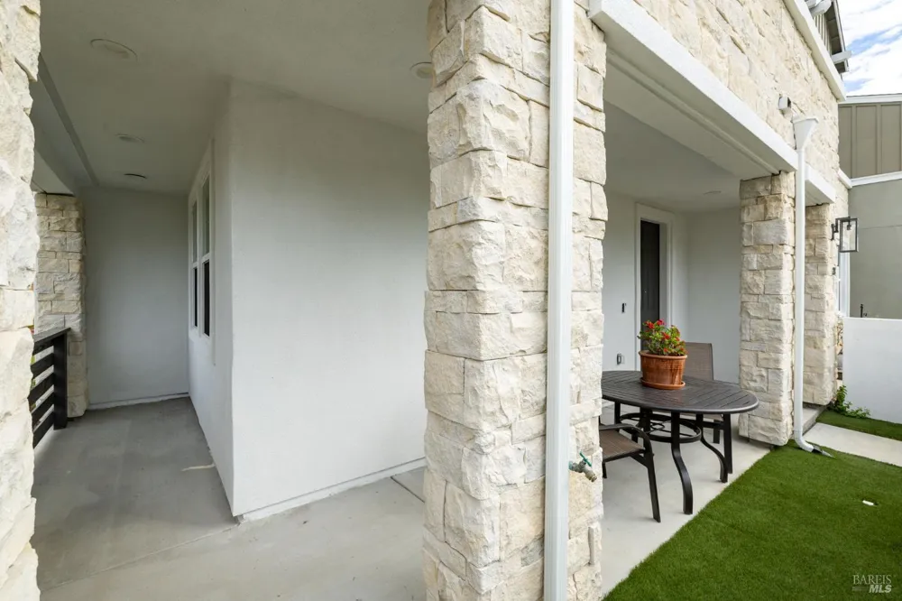238 Semillon Lane Santa Rosa, CA 95403
