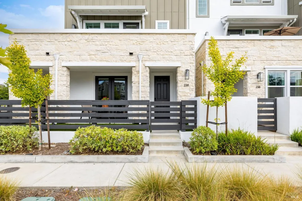 238 Semillon Lane Santa Rosa, CA 95403