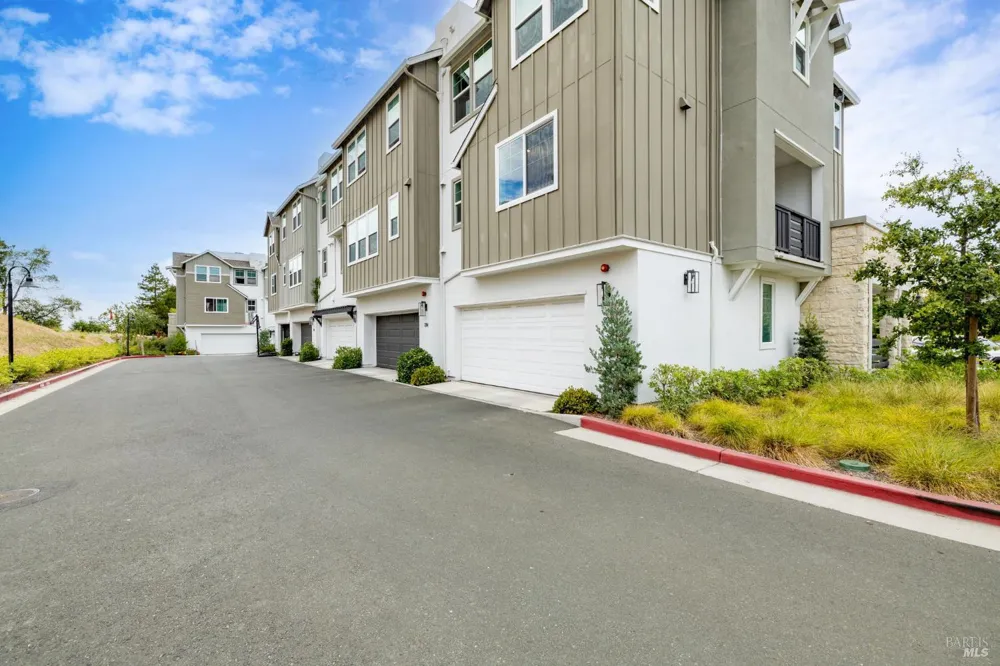 238 Semillon Lane Santa Rosa, CA 95403