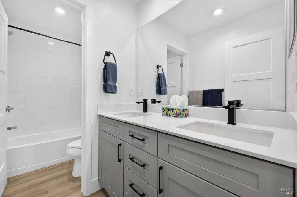 238 Semillon Lane Santa Rosa, CA 95403