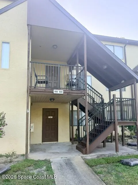 7801 Maplewood Drive #909
