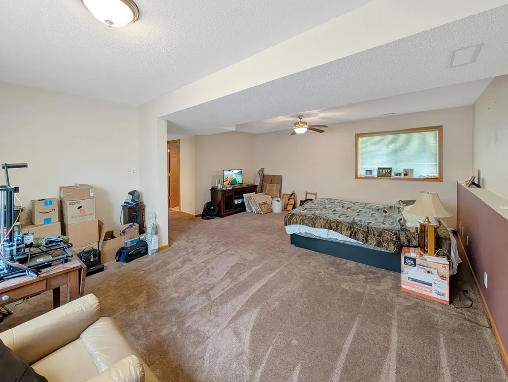 817 Daniel Drive Belle Plaine, MN 56011