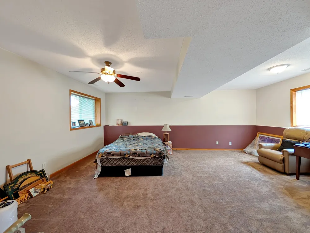 817 Daniel Drive Belle Plaine, MN 56011