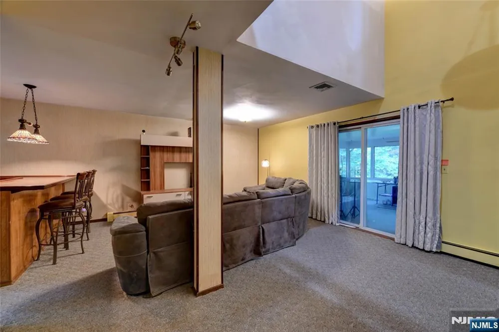 36 Lavina Trail Jefferson Township, NJ 07438