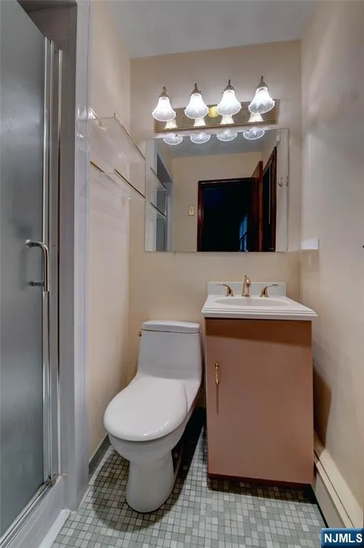 36 Lavina Trail Jefferson Township, NJ 07438