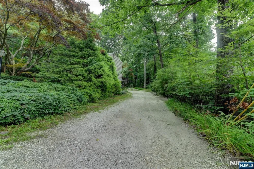 36 Lavina Trail Jefferson Township, NJ 07438