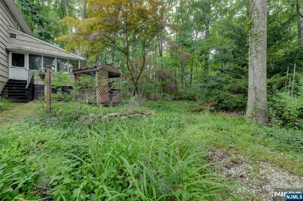 36 Lavina Trail Jefferson Township, NJ 07438